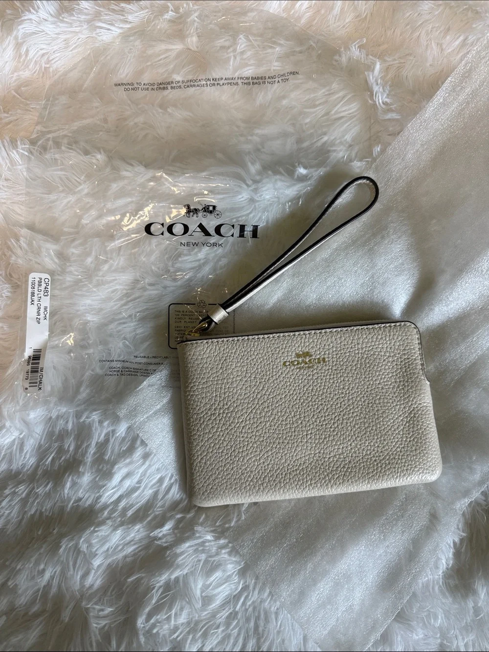 NEW! Coach Cream Pebbled Leather Wristlet with Gold Logo